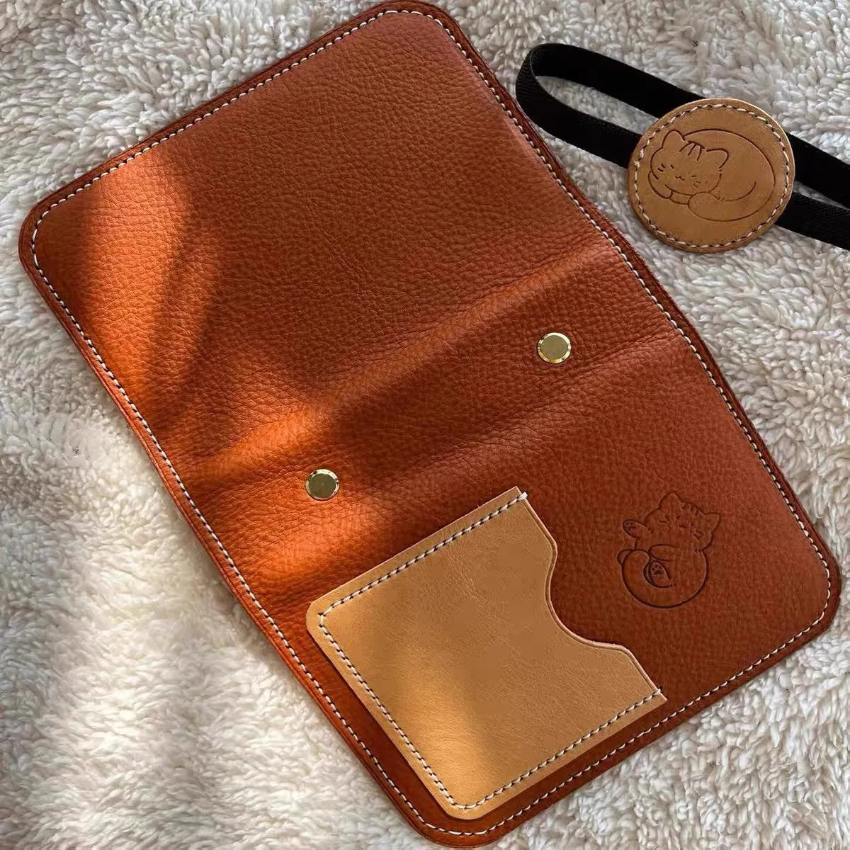 Cute cat A7 notebook retro brown detachable loose-leaf notepad 2 binders portable leather schedule planner,whith 80 pages