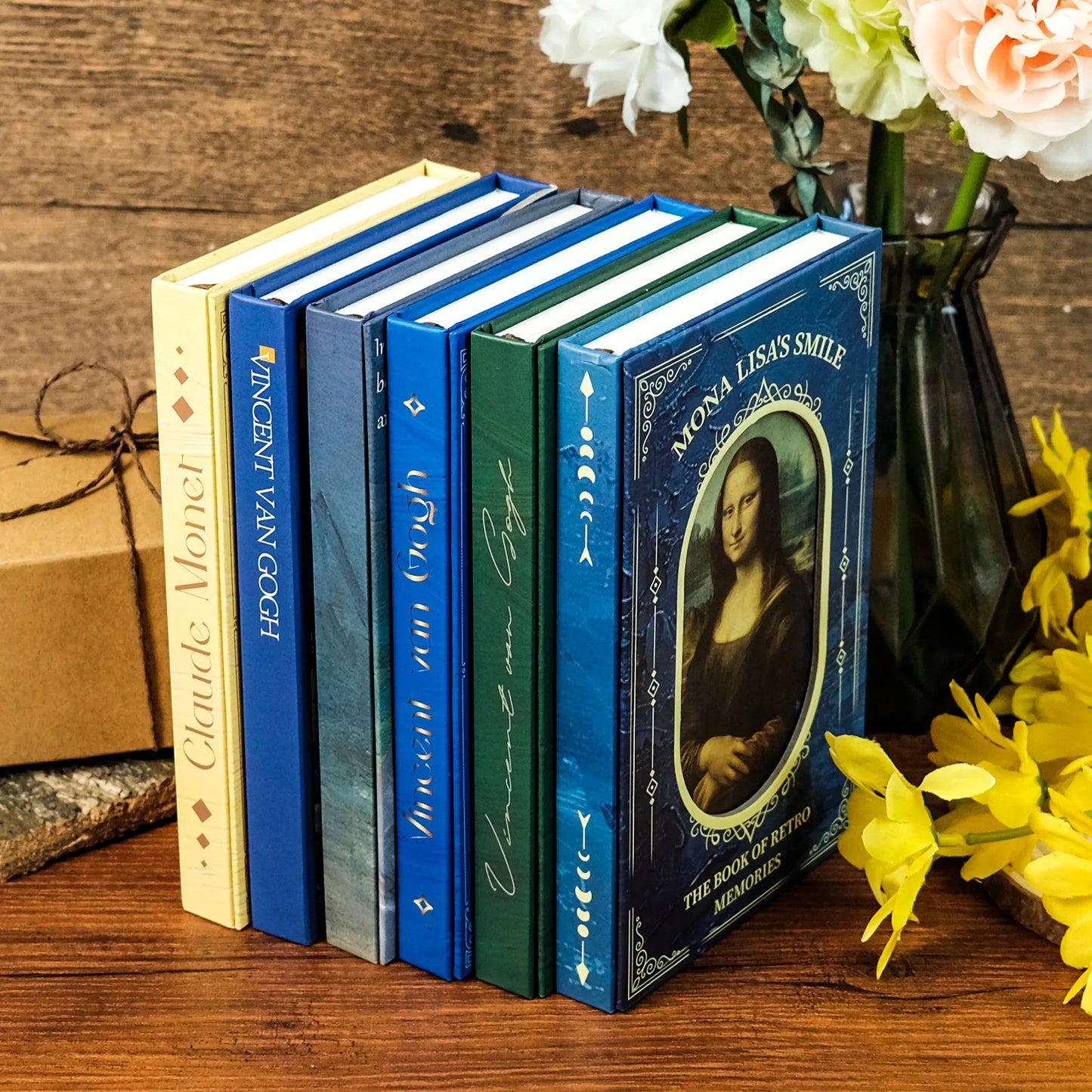 1PCS Beautiful Retro Oil Painting Series Notebook Hard Case Portable Tri-fold Notebook with Magnetic Closure Diary Book