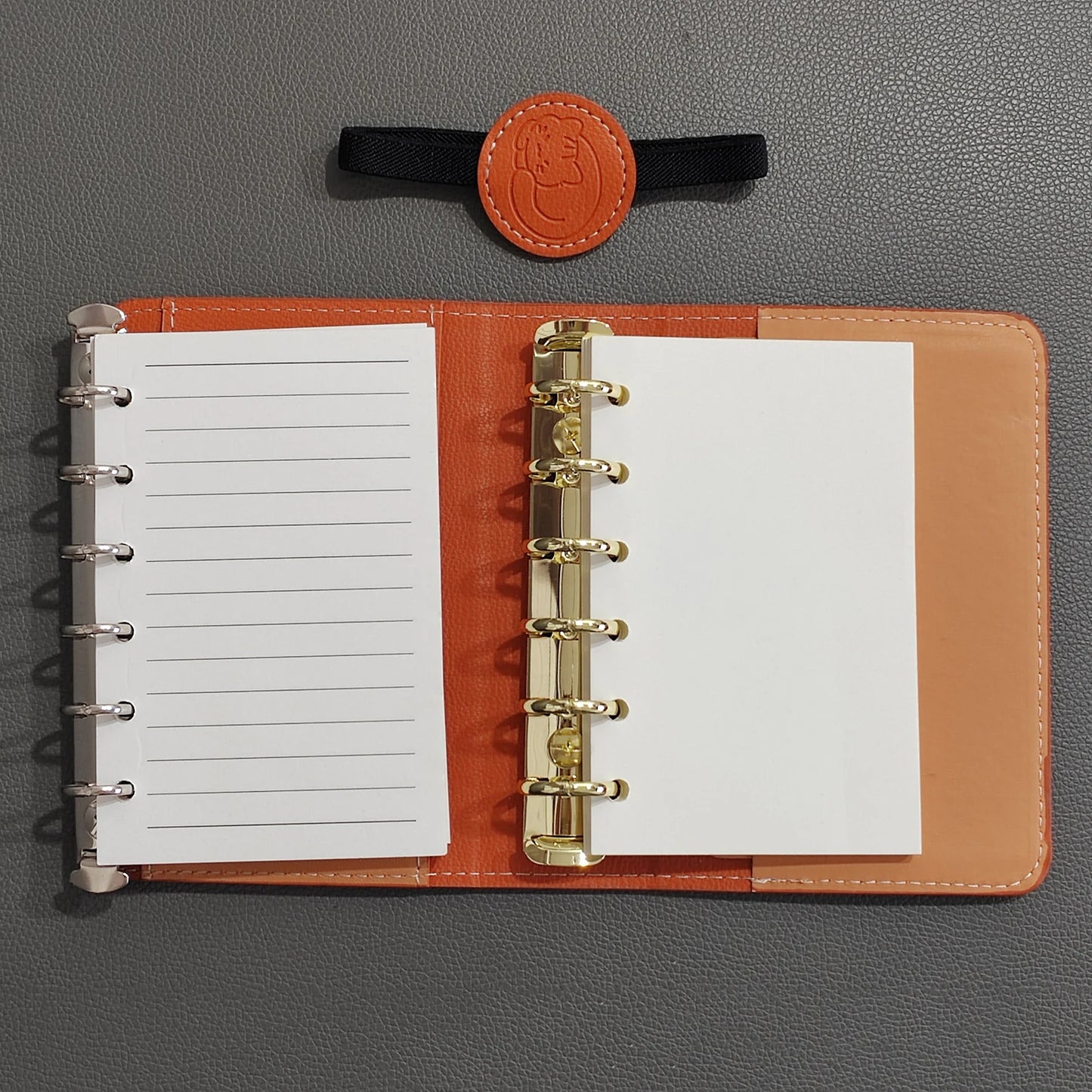Cute cat A7 notebook retro brown detachable loose-leaf notepad 2 binders portable leather schedule planner,whith 80 pages